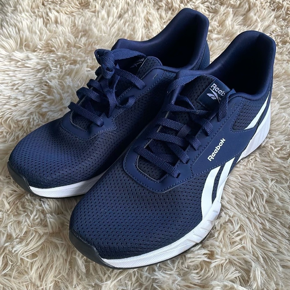Men’s Reebok Runners - Picture 2 of 4